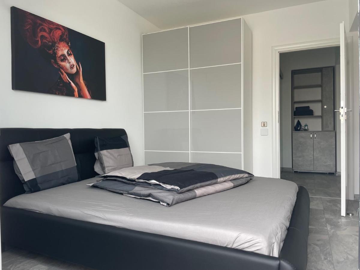 Lakeview 2 Room Penthouse Rooftop Terrace W15 Bucureşti Ngoại thất bức ảnh